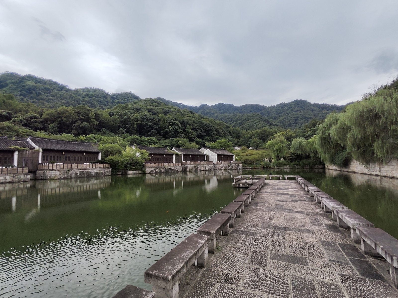 安麓_黑龙潭